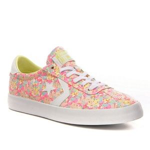 NWOT Converse Womens Breakpoint Floral Low Top